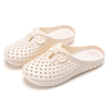 Venta caliente Color sólido zapatos de agujeros de verano sin deslizamiento de vacaciones de ocio